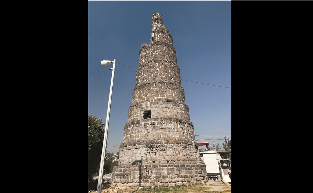 EL UNIVERSAL constató que los caracoles del Acueducto de Los Remedios tienen pintas y en la parte más alta de su estructura es evidente el deterioro y la pérdida de parte de su estructura. Foto: Rebeca Jiménez / EL UNIVERSAL