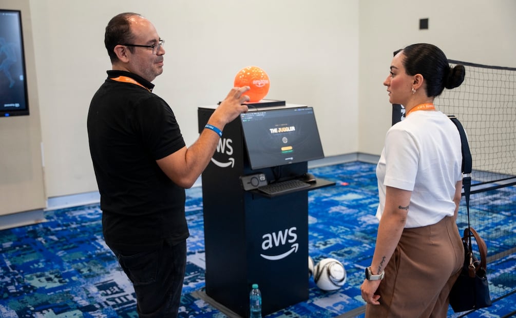 El sector público en México presenta una adopción de IA por detrás del sector privado. Foto: AWS