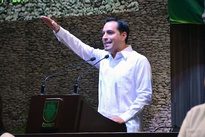 Mauricio Vila Dosal toma protesta como gobernador de Yucatán 