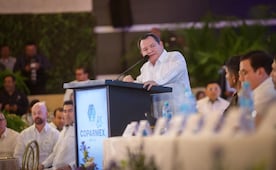 Gobernador de Yucatán respalda reforma electoral impulsada por Claudia Sheinbaum; convoca a sector empresarial a participar