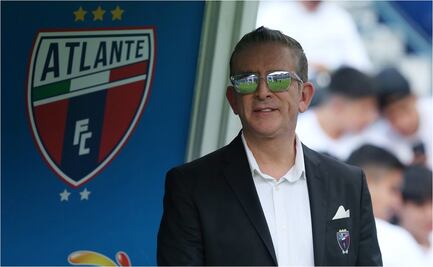 América y Cruz Azul deben definir si el Estadio Azulgrana será su nueva sede: Emilio Escalante