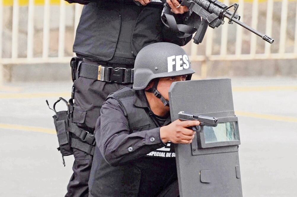 En nuevo cuerpo de seguridad mexiquense tiene conocimientos en las áreas jurídica, normativa, técnica científica y de operatividad policial (JORGE ALVARADO. EL UNIVERSAL)