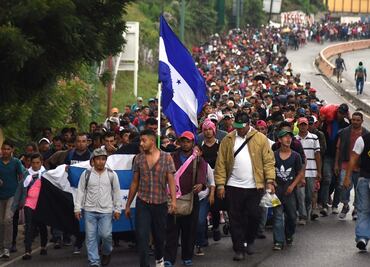 Ante avance de caravana de migrantes, Trump pide actualizar leyes migratorias