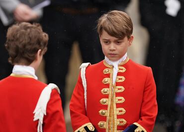 El príncipe George en medio de una polémica entre su madre Kate Middleton y su abuelo el rey Carlos III