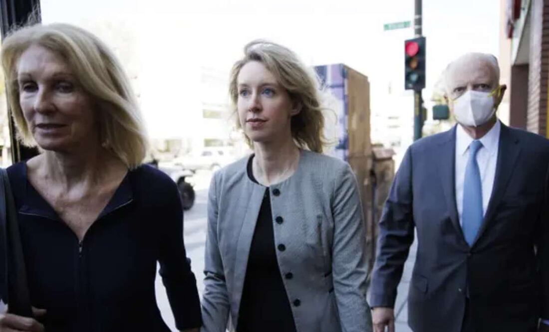 Ex directora general de Theranos solicita un nuevo juicio