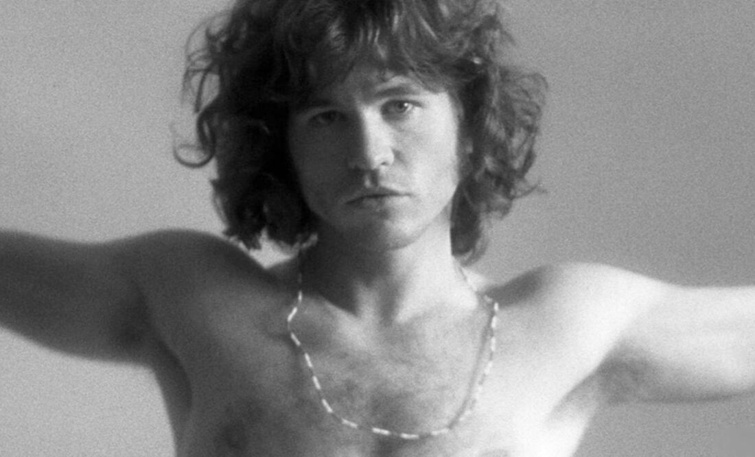 Val Kilmer dio vida a Jim Morrison en la cinta de 1991 "The Doors".
Foto: IMDb