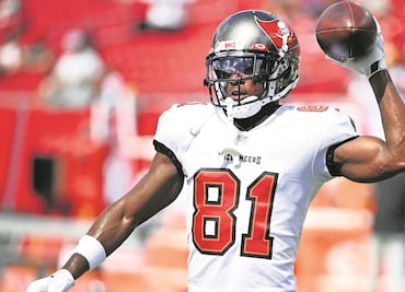 Antonio Brown es suspendido por violar protocolo de Covid-19