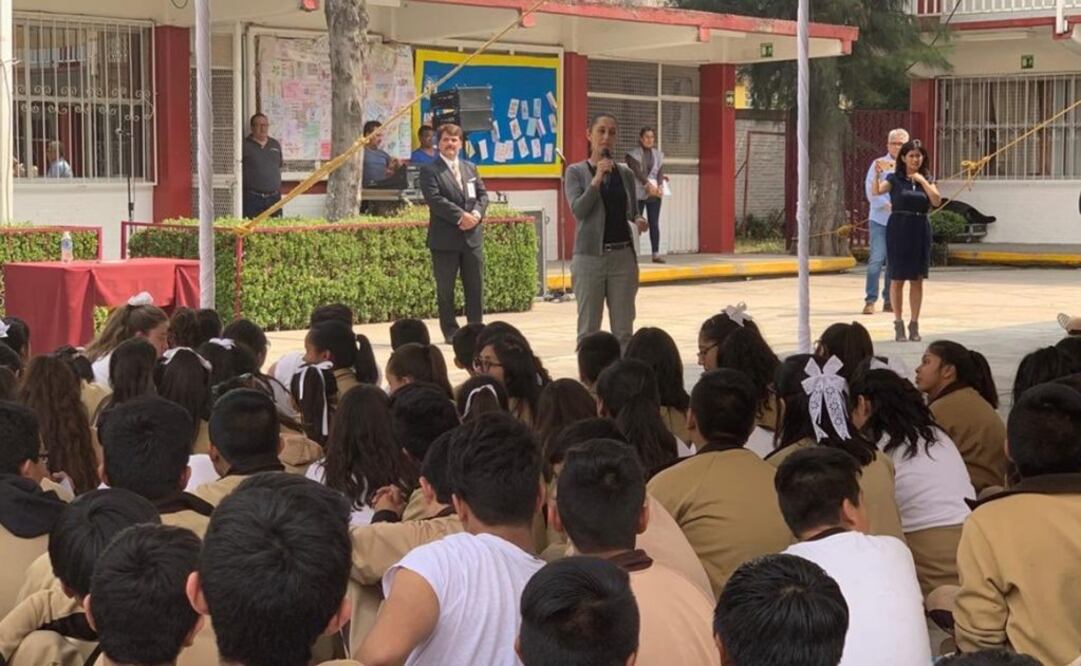 (Foto: Twitter / @Claudiashein)