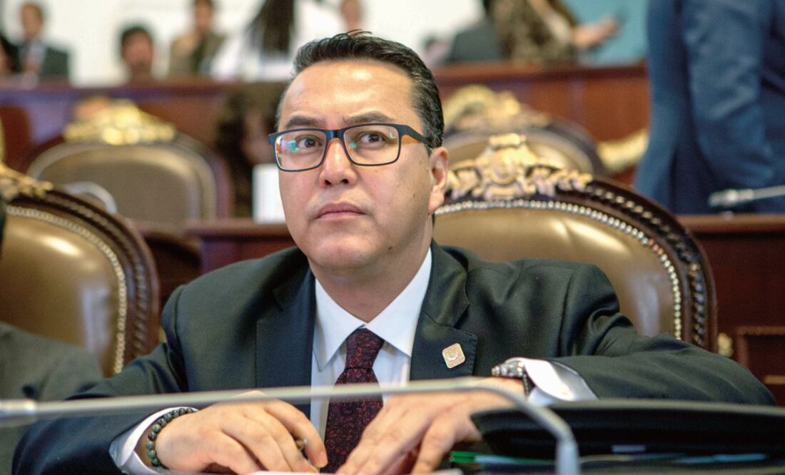 El contralor Eduardo Rovelo dice que Rigoberto Salgado de manera ilegal utilizó a personal para la construcción de su restaurante La Carreta del Pacífico (ARCHIVO EL UNIVERSAL)