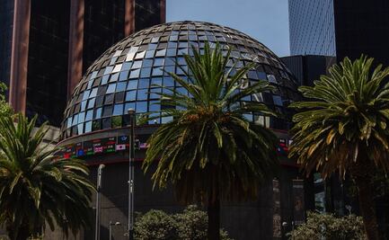 Bolsa mexicana cierra arriba de 52 mil puntos por primera vez en un mes