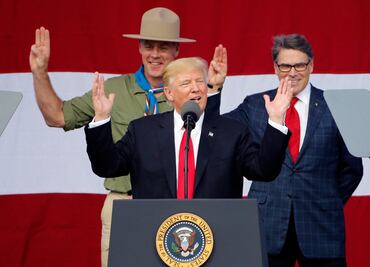 Líder de Boy Scouts en EU se disculpa por discurso político de Trump