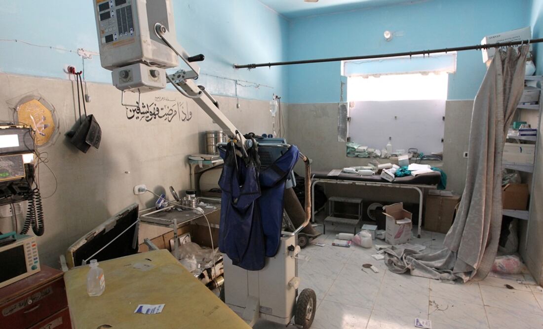 Hospital sirio dañado por un ataque aéreo el 31 de julio (Foto: Reuters)