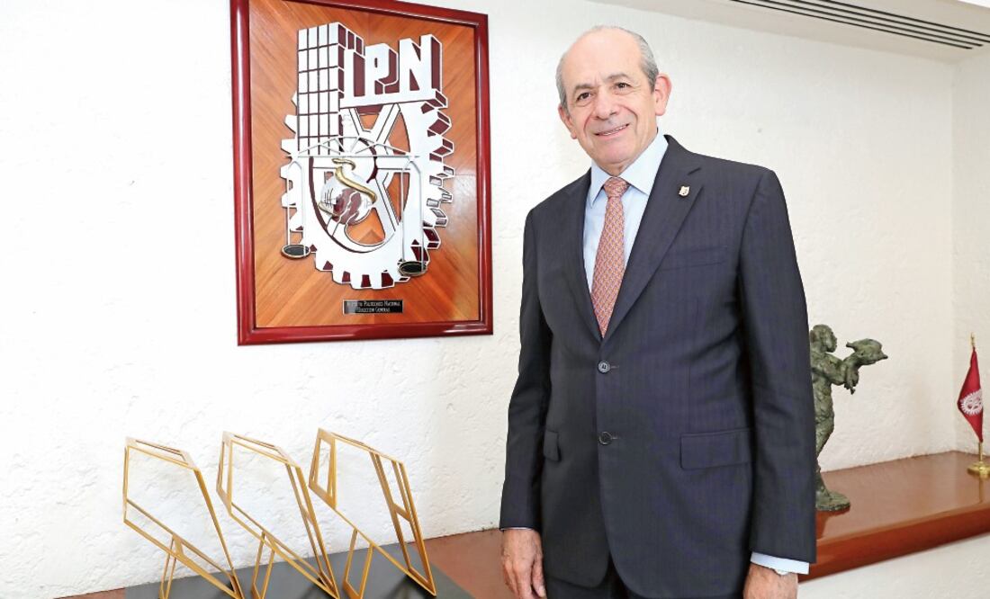 Revisan instalaciones. El director del IPN, Enrique Fernández, dijo que el propósito es continuar con la evaluación de los inmuebles (ARCHIVO EL UNIVERSAL)