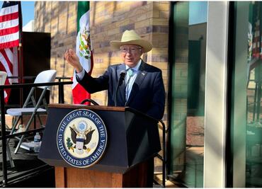 Ken Salazar: Delegación de EU en toma de protesta de Sheinbaum reafirma colaboración con México