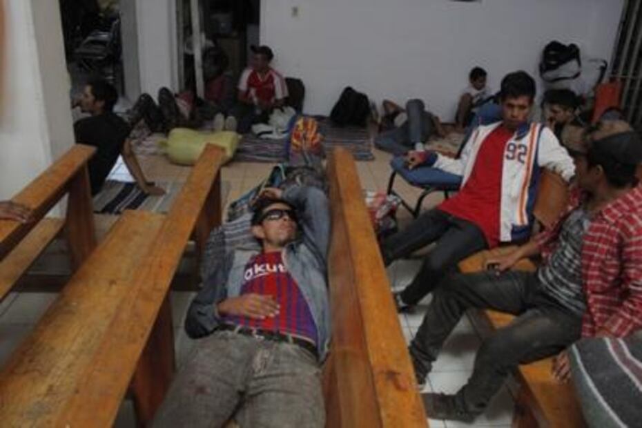 Esperan a caravana de migrantes centroamericanos en albergue de Jalisco