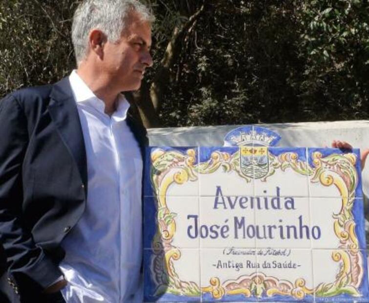 En Portugal inauguran una avenida con el nombre de José Mourinho