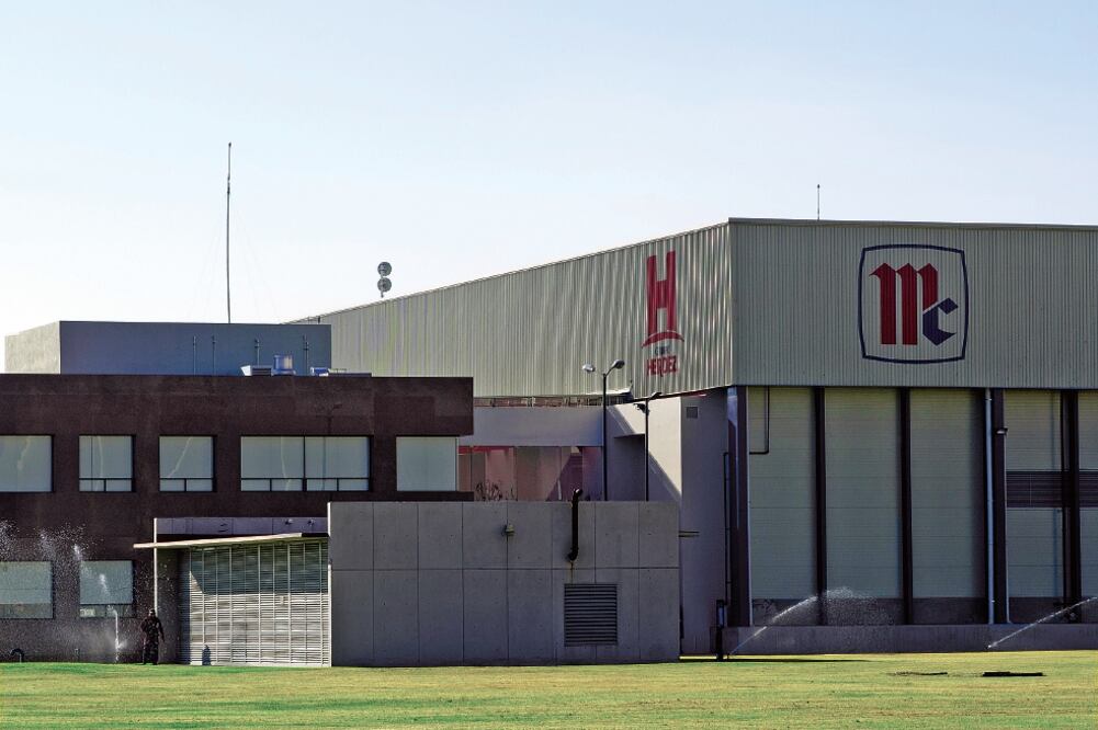 Cartera de negocios Grupo KUO exporta a 70 países y su portafolio incluye seis unidades estratégicas: JV Hule Sintético, JV Herdez Del Fuerte, Poliestireno, Porcícola, Refacciones y Transmisiones (ARCHIVO. EL UNIVERSAL)