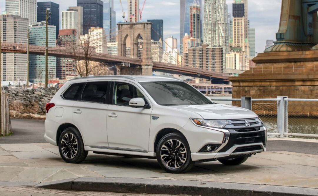 Mitsubishi presenta la nueva Outlander PHEV 2017 
