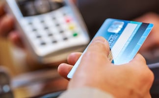 Avanzan acuerdos para hacer obligatorios los pagos sin efectivo en gasolineras del país; el pago digital se expandirá a casetas