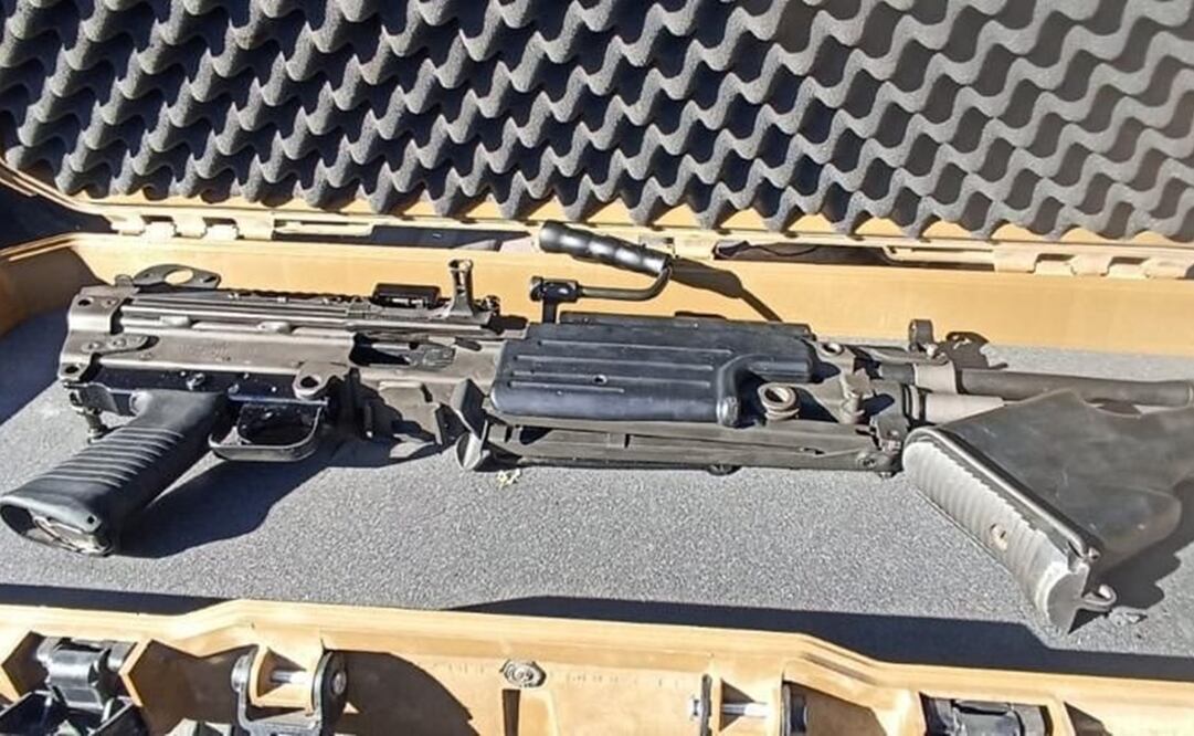 El Times destaca que "hombres armados de cárteles con armas de fuego calibre .50 han derribado helicópteros, asesinado a funcionarios del gobierno, disparado contra fuerzas policiales y militares y masacrado civiles". Foto: Especial.