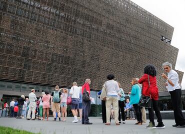 Hacen llamado para crear Museo Latino del Smithsonian
