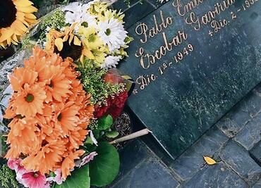 Wiz Khalifa visita tumba de Escobar