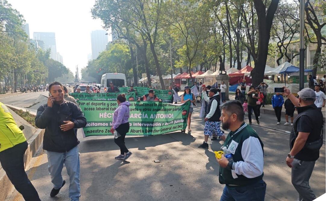 Deportistas se manifiestan en Paseo de la Reforma