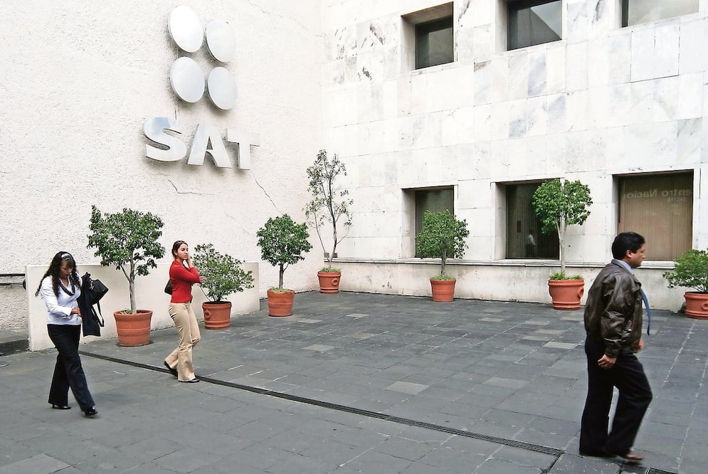 ¿Por qué el SAT no sabe de los dobles contratos?