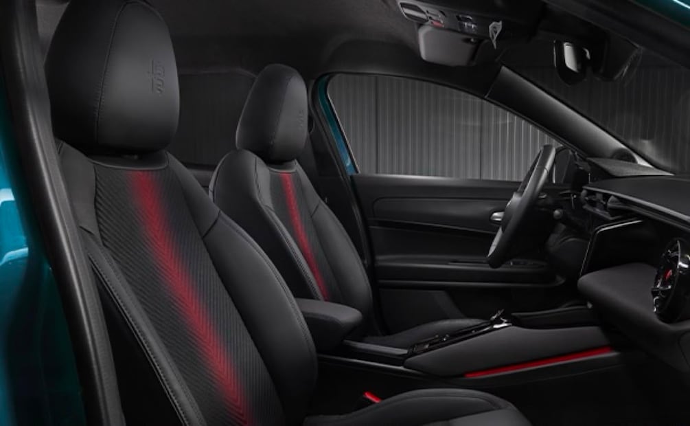 Cabina elegante y diseño exterior deportivo en el Alfa Romeo Junior 2026. Foto: Alfa Romeo