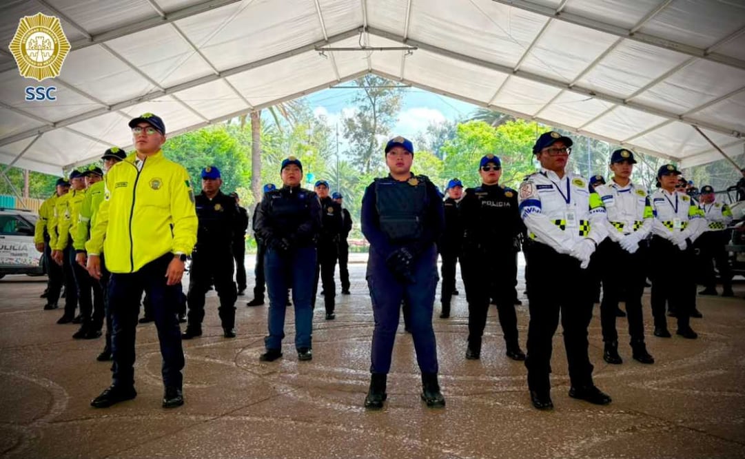 Elementos de la Policía Auxiliar y de la Policía Bancaria e Industrial comenzaron a realizar labores de tránsito. Foto: Especial