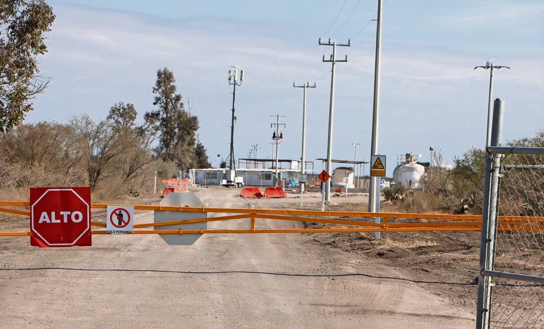 La nueva propuesta de rescate de la CFE no contempla salidas de emergencia; familiares denuncian interés por quedar bien con el Presidente. Foto: Francisco Rodríguez | El Universal