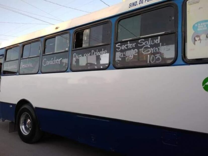 ¿Eres médico? chofer da pasaje gratis al sector salud; "los héroes usan bata", dice