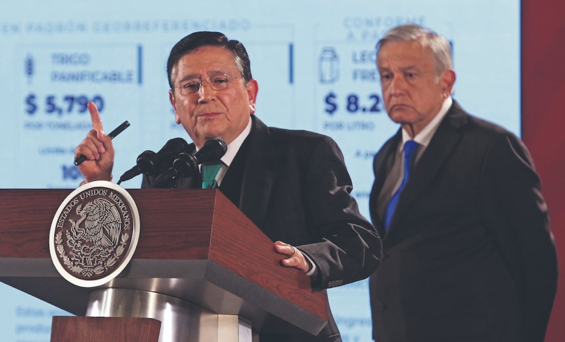 Ignacio Ovalle fue jefe de López Obrador cuando éste entró a trabajar al INI. Fotos: archivo el universal