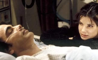 ¿Qué ver?: “Mientras dormías”, la cinta que hay que ver al iniciar el año