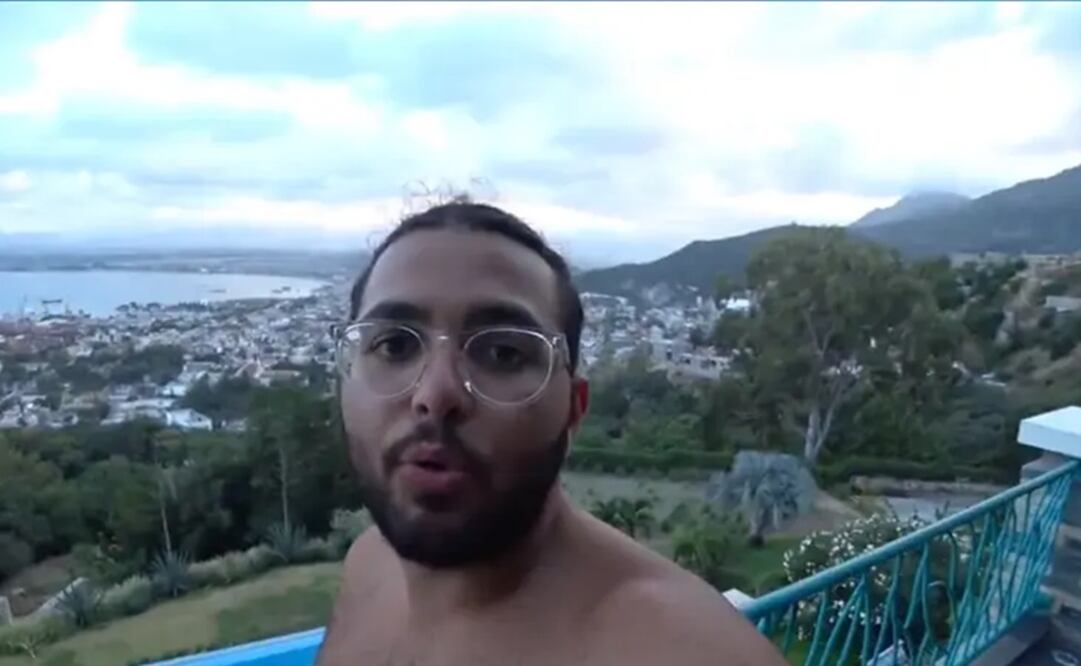 Addison Pierre Maalouf, conocido en línea como YourFellowArab o simplemente “Arab”, viajó desde su casa en Atlanta para entrevistar a Jimmy “Barbecue”. Foto: tomada de X, antes Twitter