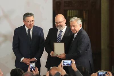 Vamos a respetar la autonomía de la CNDH: López Obrador 