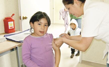 Mitos urbanos contra las vacunas toman fuerza, advierten