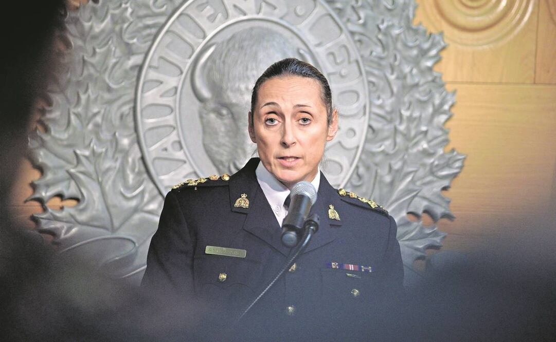 Rhonda Blackmore, comisaria de la Policía Montada, dijo que los ataques ocurrieron en 13 sitios. Foto: Michael Bell/AP