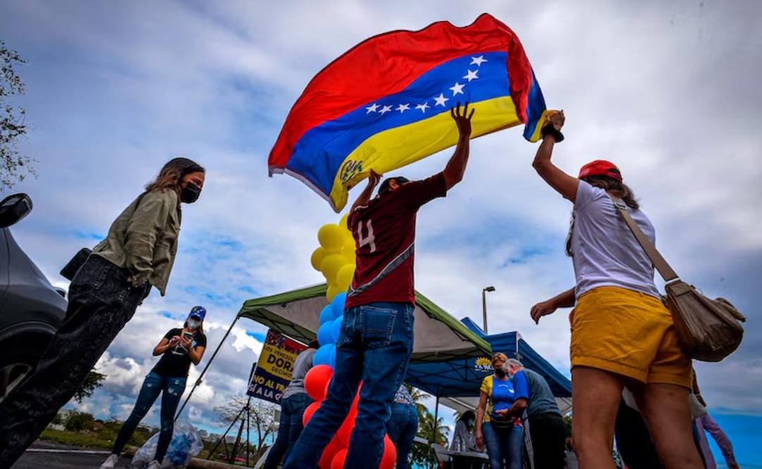 Imagen de archivo de ciudadanos venezolanos en el Doral Central Park, en Doral, Miami-Dade, Florida, Estados Unidos. Foto: EFE