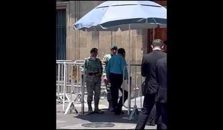 AMLO se reúne en Palacio Nacional con fiscal para caso Ayotzinapa y gabinete de seguridad