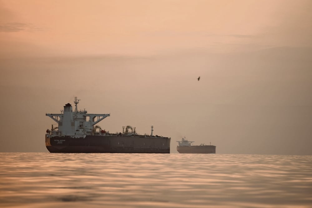 La tripulación se negó a detenerse tras una advertencia de la Armada, según la versión oficial. AP:Asghar Besharati