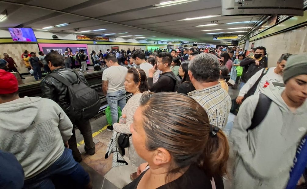Aglomeraciones en la Línea 3 del Metro. Foto: Especial