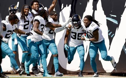 Jamal Agnew hace un regreso de 109 yardas, logra touchdown y empata récord