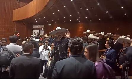 Diputados conmemoran el Día Nacional del Charro; reciben a Pepe Aguilar en San Lázaro
