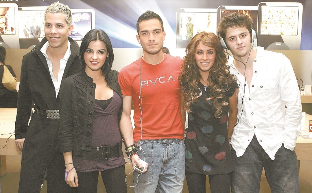 Christian Chávez, Maite Perroni, Poncho Herrera, Anahí y Christopher Uckermann protagonizaron la telenovela mexicana. Foto: AP