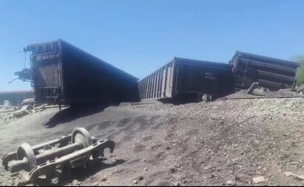 Descarrilamiento de tren de carga en Tepezalá, Aguascalientes, deja un muerto y 7 lesionados; la mayoría son extranjeros.
Foto: Especial.
