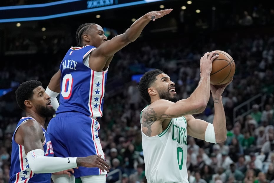 Boston Celtics y Philadelphia 76ers en los Playoffs de la NBA - Foto: AP
