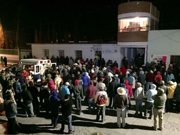 Retienen a funcionarios en Axapusco por asesinato