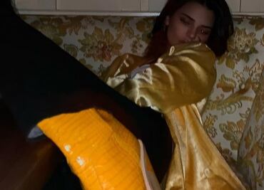 ¿Cuánto cuestan las botas amarillas de Kendall Jenner?