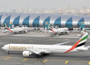 Aeroméxico analiza permiso del vuelo México-Dubái